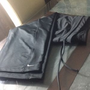 Nike XL capris